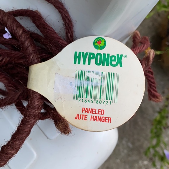 MACRAME PANELED JUTE HANGER - Picture 4 of 4